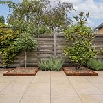 hofpoort 35 nieuw vennep. messina oro tre 60x60x3 cm en wat grauwacke split. 2