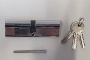 Cilinder met 3 sleutels - 50/50 - gechromeerd