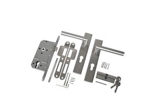 RVS luxe deurbeslagset. SKG keurmerk met slotkast, cilinder en slot. Excl. duimen.