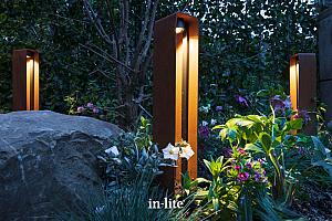 <p>&rsquo;s Avonds laat nog genieten van al het groen in je tuin, dat is geen probleem met de verlichting van Nieuwenhuis Buitenleven. We hebben een ruim assortiment tuinverlichting: grondspots, staande lampen, wandlampen. Verlichting met een sensor of bewegingsmelder inclusief alle kabels en accessoires.</p>
