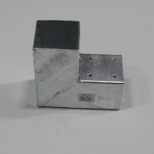 Hoekmodel voor 2 palen - 90x90 mm vuurverzinkt