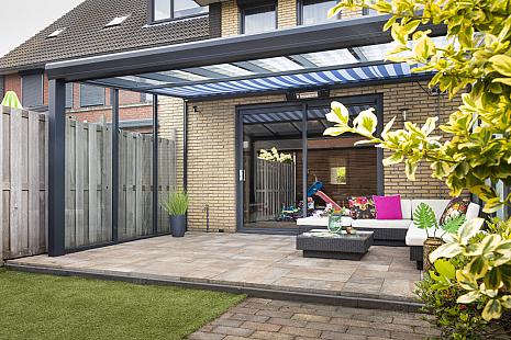 aluminium overkapping onder zonwering
