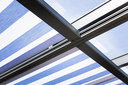 Elektrische zonwering T200 9000x2000 mm (bxd) 2 motoren Incl. afstandsbediening type I.O.