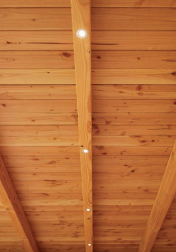 Douglas geschaafd dakbeschot 1,8 x 19,5 x 300 cm, onbehandeld. (werkend 18,5 cm)