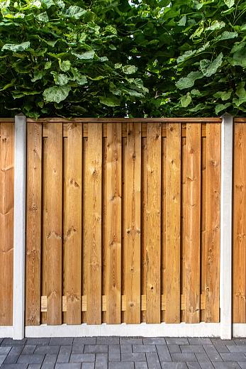 Betonpaal glad met diamantkop 10 x 10 x 280 cm, grijs ongecoat, hoekpaal.