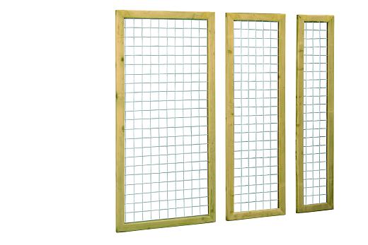 Grenen betonijzertrellis met maas 7,5 x 7,5 cm, in raamwerk 4,4 x 6,8 cm, 60 x 180 cm, groen geïmpre