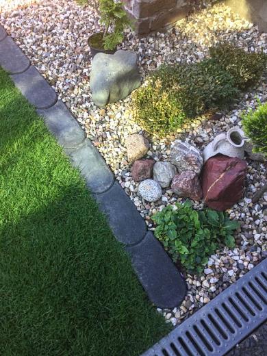 Graskantsteen (diverse kleuren en maten)