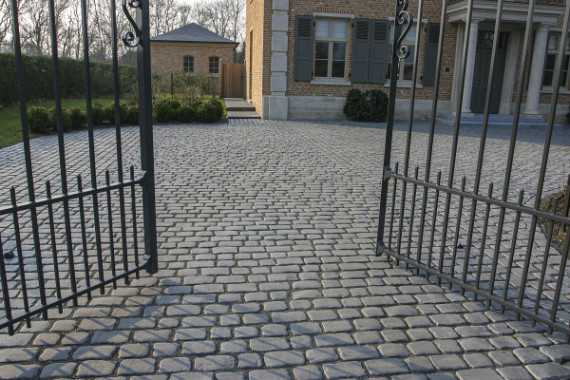 Courtstones Basalt 6cm