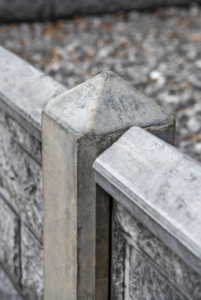 Beton afdekkap pyramide t.b.v. motief betonplaten 4,5 x 8,0 x 180 cm, antraciet ongecoat