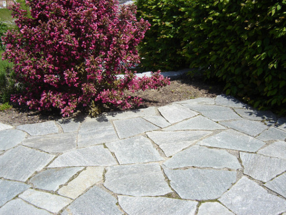 Balkan flagstones 2-4 cm dik, gekloofd