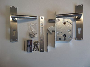 Complete set voor schuifpoort 300 cm met slot excl. poortframe
