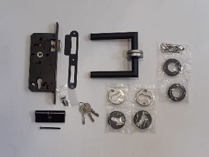 Set voor tuindeuren zwart met rozet - links/ rechts toepasbaar